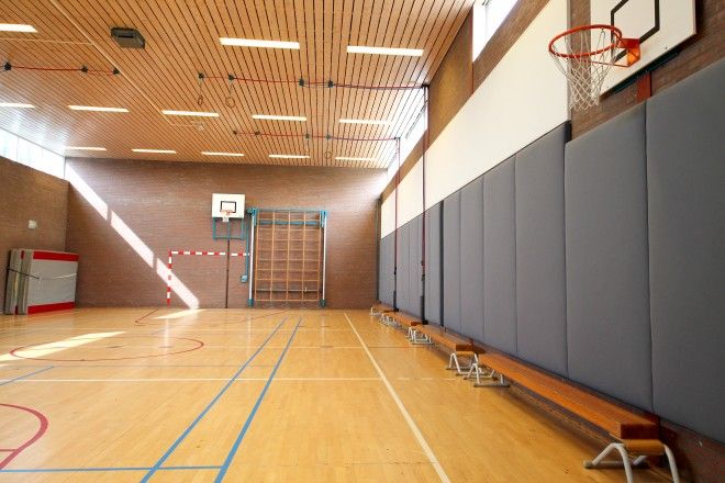 Akoestiek verbeteren in de sporthal